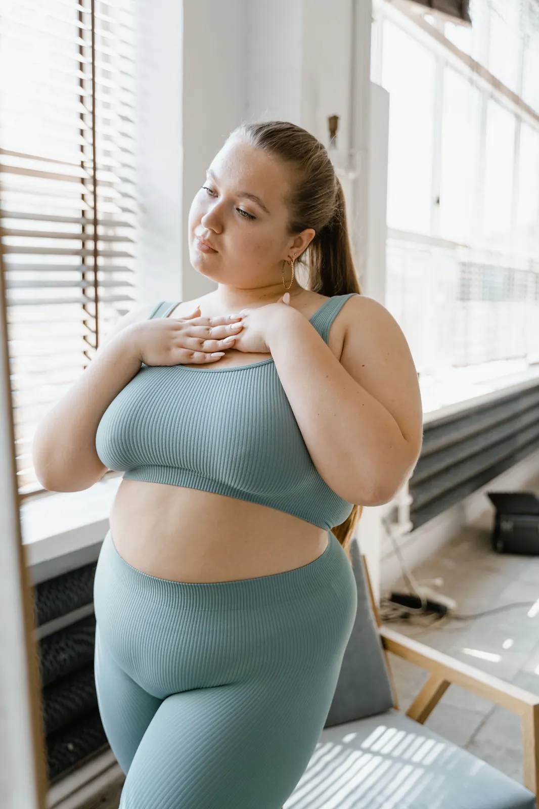 Illustrative stock photo of a curvy woman, styled for BBW Single's Melbourne page. Not an actual member.