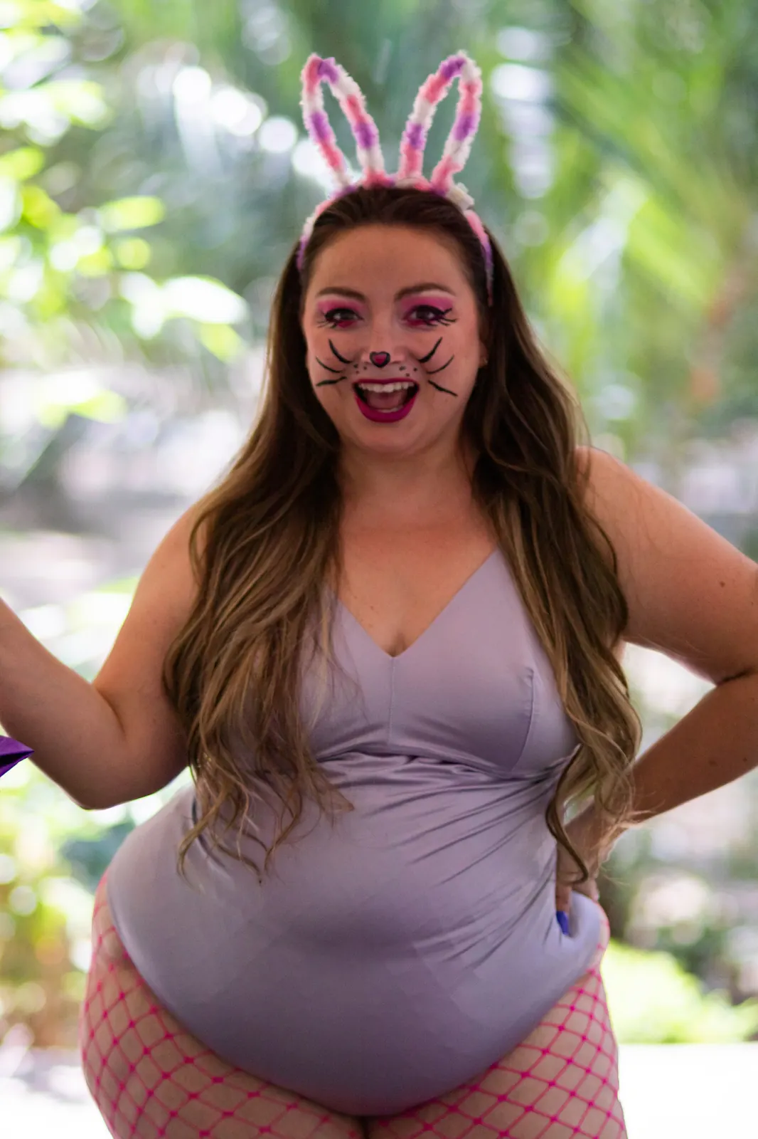 Illustrative stock photo of a curvy woman, styled for BBW Single's London page. Not an actual member.