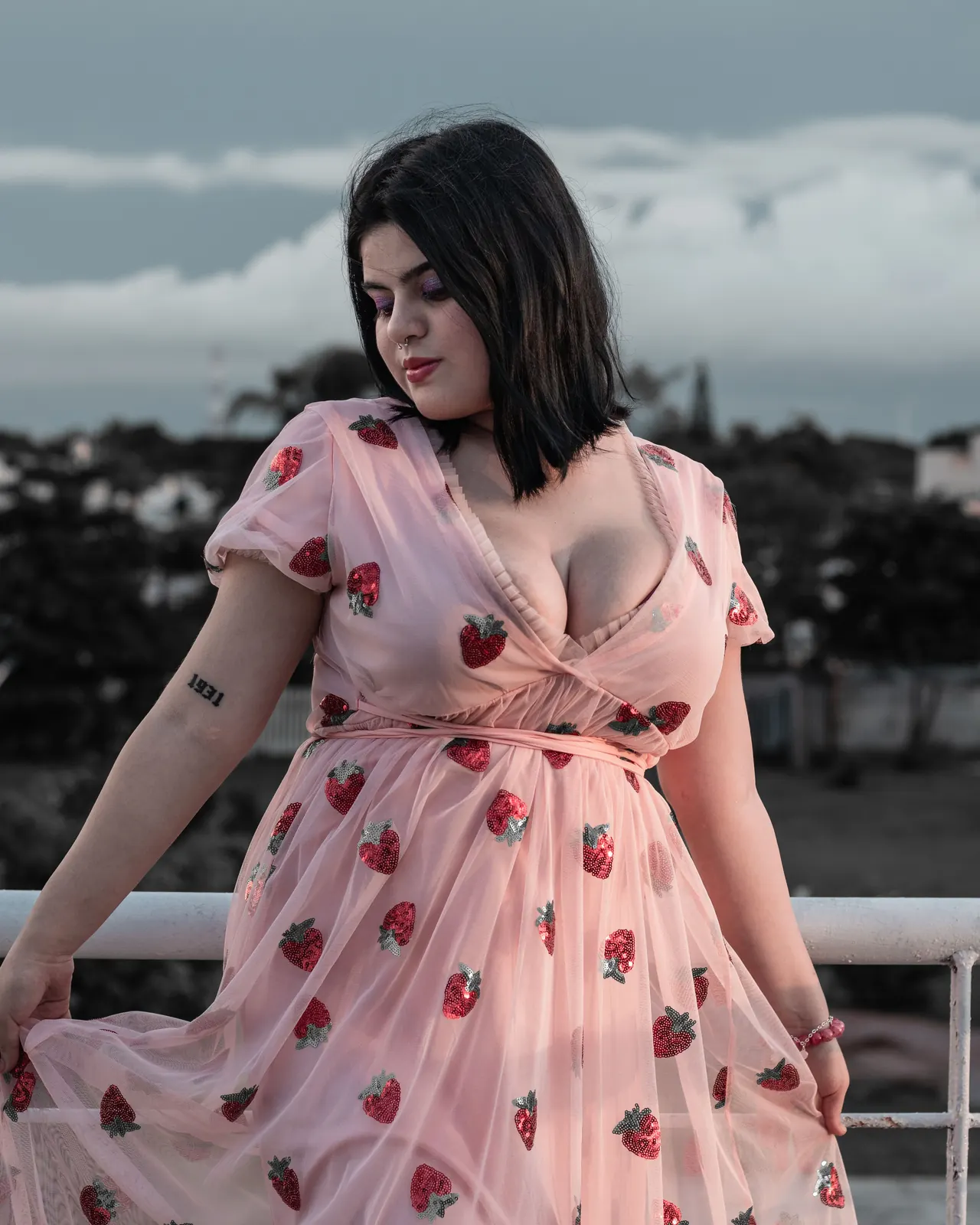Illustrative stock photo of a curvy woman, styled for BBW Single's Wellington page. Not an actual member.